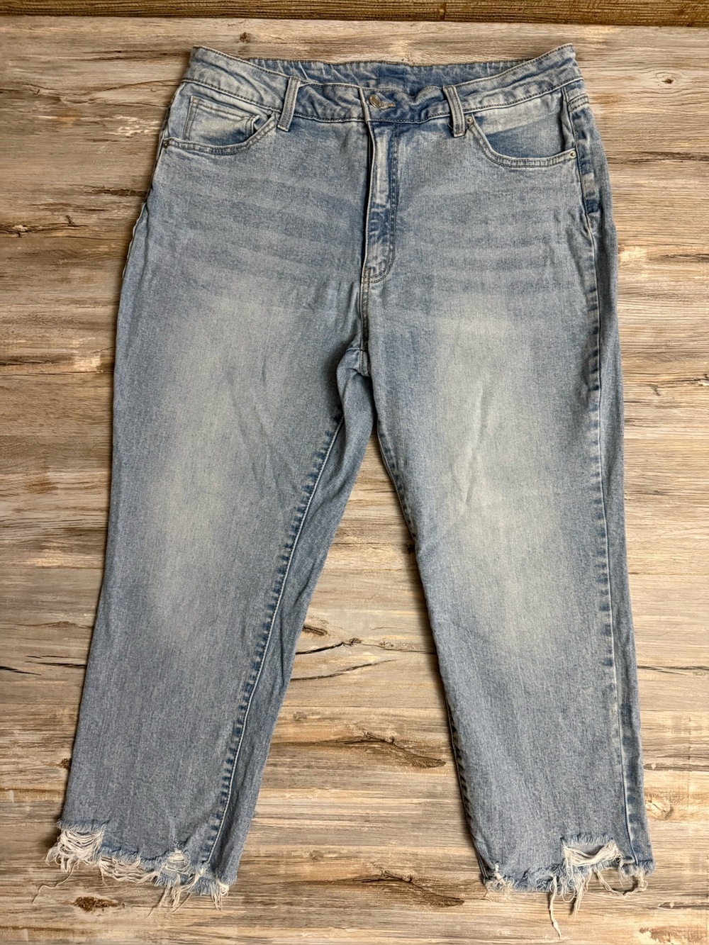 Time and Tru Jeans Women’s 16 Light Blue High Rise Straight Crop Raw Hem Stretch